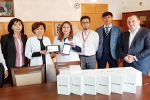 01-11-2018 Samsung presented tablets to Kazakhstan hospitals