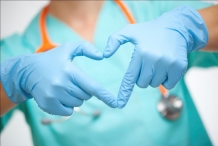 16-01-2015 Набор хирургических инструментов передан детским кардиохирургам