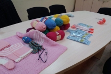18-03-2019 More people want to knit clothes for premature babies